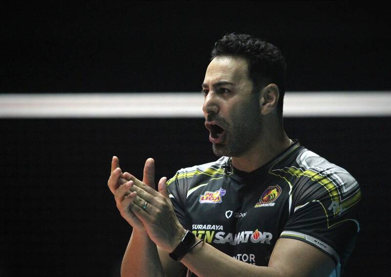 در نتایج تیم ملی والیبال کادرفنی مقصر است