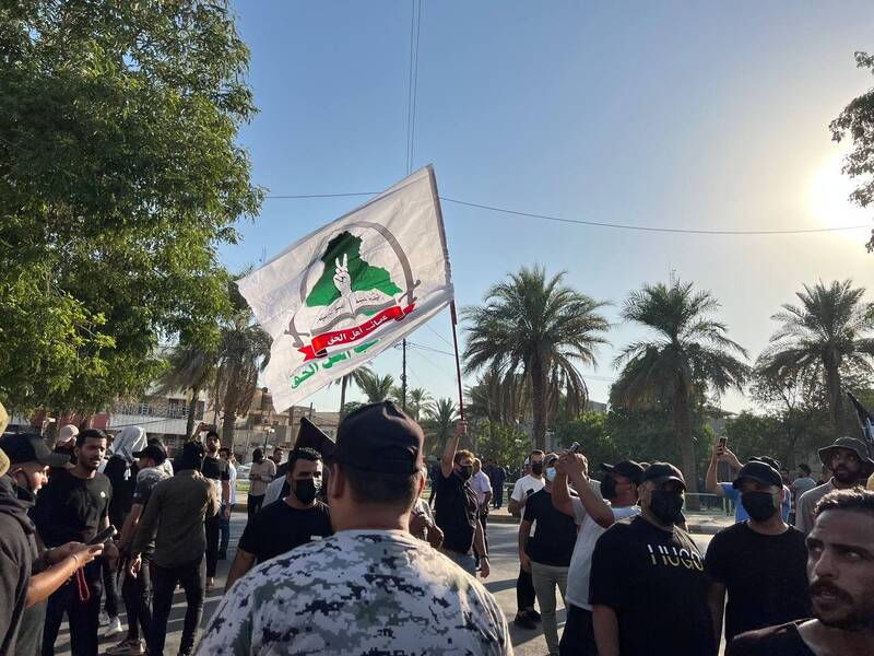 تظاهرات گستره ضدآمریکایی مردم عراق در منطقه سبز بغداد+ تصاویر