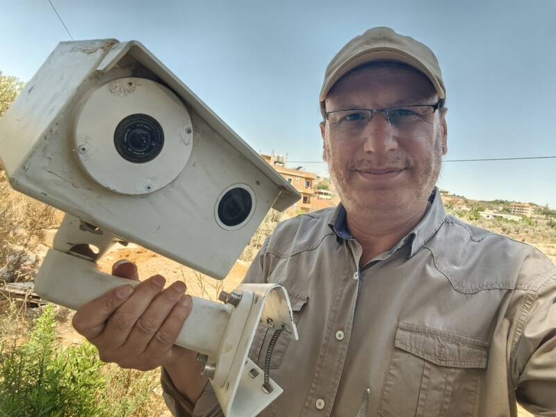 لبنانیها دوربینهای جاسوسی رژیم صهیونیستی را جمع کردند+ عکس و فیلم