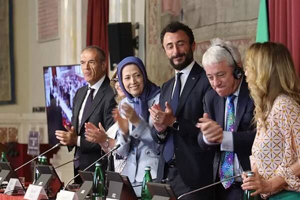 از دورهگردیهای این روزهای سرکرده گروهک منافقین تا احضار سفیر ایتالیا