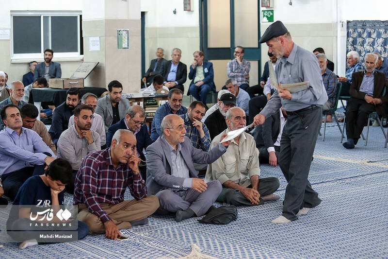 مراسم بزرگداشت مادر فرمانده شجاع و دلاور لشکر بدر دوران دفاع مقدس سرلشکر پاسدار شهید اسماعیل دقایقی در مسجد جامع پیامبر اعظم(ص) شهرک شهیدمحلاتی تهران