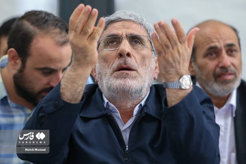 حضور سردار اسماعیل قاآنی فرمانده نیروی قدس سپاه در مراسم بزرگداشت مادر فرمانده شجاع و دلاور لشکر بدر دوران دفاع مقدس سرلشکر پاسدار شهید اسماعیل دقایقی