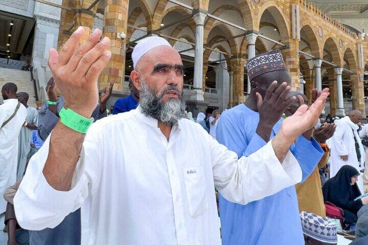 تصاویری از راز و نیاز انبوه دلهای عاشق پیرامون کعبه