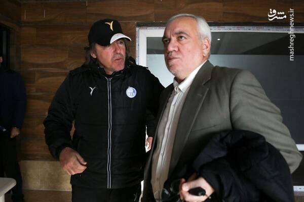 تماشای شُکوه پرسپولیس با چشمان آبی و اشکآلود!/ شادی؛ عنصر فراموش شدۀ طرفدار استقلال