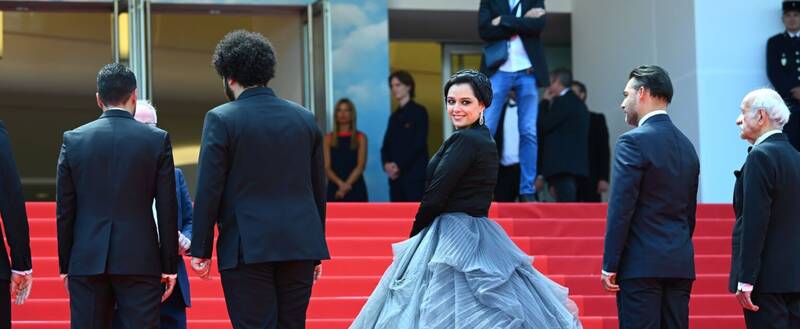 علیه کشورت باش؛ با ما باش!