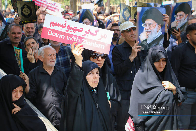 تظاهرات محکومیت اهانت به قرآن در اصفهان