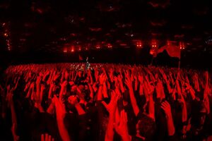 مردم ایران جواب کمپین «سیاه نپوشید» ضدانقلاب را دادند + عکس