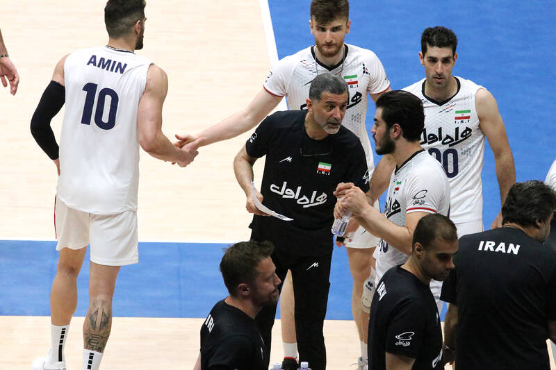 اختلافها در والیبال بالا گرفت؛ تعطیلی تا تعیین تکلیف؟