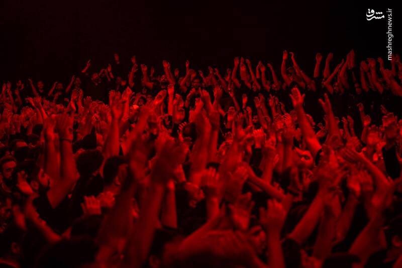 هیأت ۹۰ هزار مترمربعی سیاه و سفید محمود کریمی+عکس