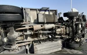 واژگونی کامیون در بزرگراه امام علی (ع)/ وضعیت ترافیک صبحگاهی