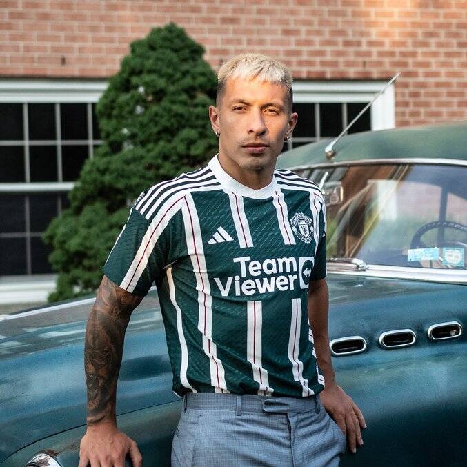 پیراهن متفاوت یونایتد برای فصل جدید +عکس