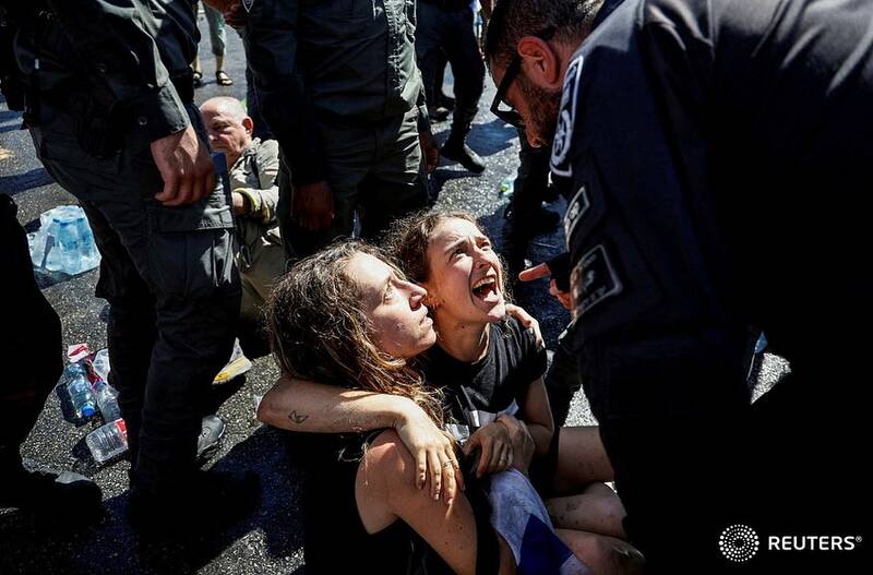 تشنج در کنست، سرکوب در خیابان/ در روز حذف «عدم معقولیت مصوبات» صهیونیستها تظاهرات کردند +عکس و فیلم