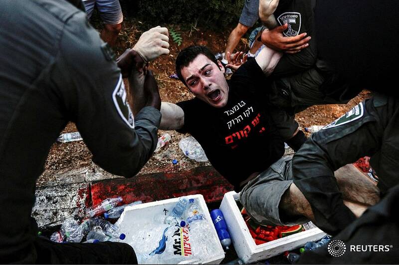 تشنج در کنست، سرکوب در خیابان/ در روز حذف «عدم معقولیت مصوبات» صهیونیستها تظاهرات کردند +عکس و فیلم