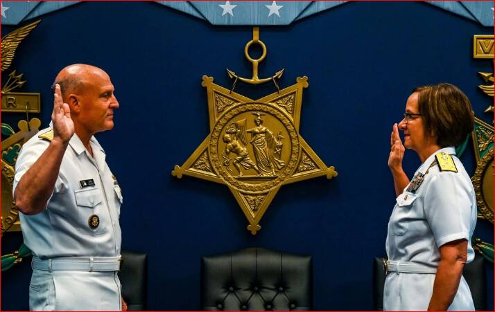 اولین دریاسالار زن آمریکا کیست و چه مأموریتی در خلیج فارس دارد؟