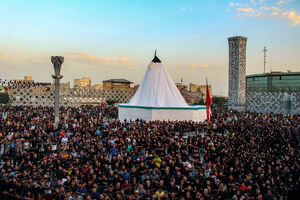 عکس/ آئین خیمه سوزان در میدان امام حسین(ع)