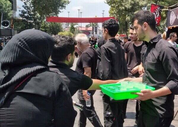 گیلانیها در سوگ ارباب بی کفن/ جوانان میدان داری کردند