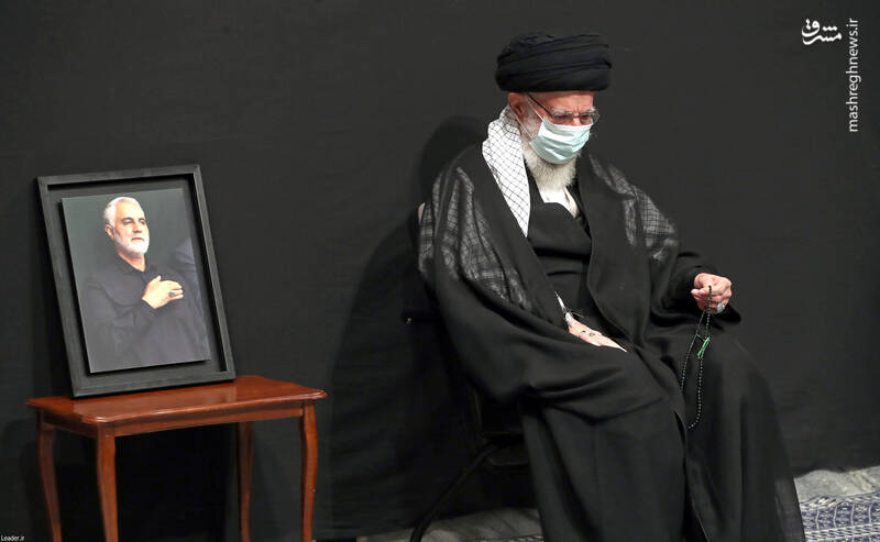 شام غریبان عاشورا (جمعهشب ۶ مرداد ۱۴۰۲) بیت رهبری معظم. عکس از : «مشرق»