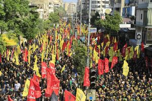 حضور دسته‌های عزاداری حزب‌الله لبنان در روز عاشورا