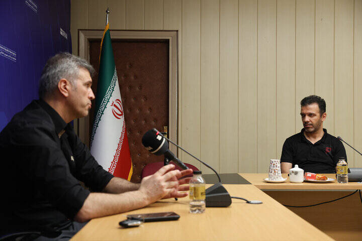 به بازیکنانم خودرو بدهند/ از پسرم معذرت میخواهم