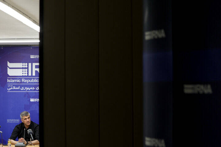 به بازیکنانم خودرو بدهند/ از پسرم معذرت میخواهم