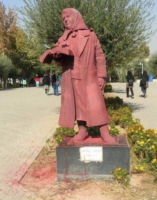 حمله آشوبگران به نمادهای مذهبی و فرهنگی + عکس و فیلم 11