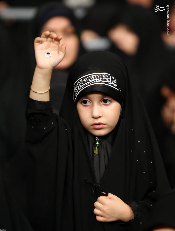 آخرین شب عزاداری محرم و توسل به زینالعابدین (ع) با حضور رهبر انقلاب + عکس 10