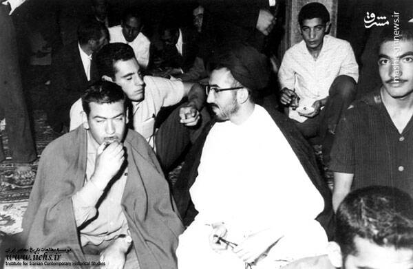 چرا دادگاه اعضای گروهک منافقین را محاکمه میکند؟ / مسعود رجوی کیست و سرنوشت مرد هزار چهره چه شد؟ / ماجرای یک کارمند ساواک که مبارز سیاسی شد! / روایتی ناگفته از دعوا بر سر زنان در قلعه حیوانات/ زن، زندگی و آزادی به روایت مریم و مسعود رجوی+ تصاویر و اسناد