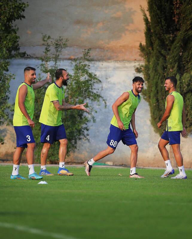 تمرین استقلال همچنان با یک غایب +عکس