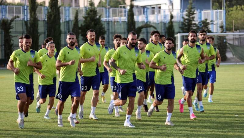 صدرنشینی تراکتور، دومی پرسپولیس، مردودی استقلال و غیبت سپاهان در جدول بودجهای