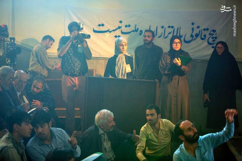 فیلم «مصلحت» نمادی از رافت ملوکانه فرح دیبا است/چک سفید امضایی که حسین دارابی به منافقین میدهد