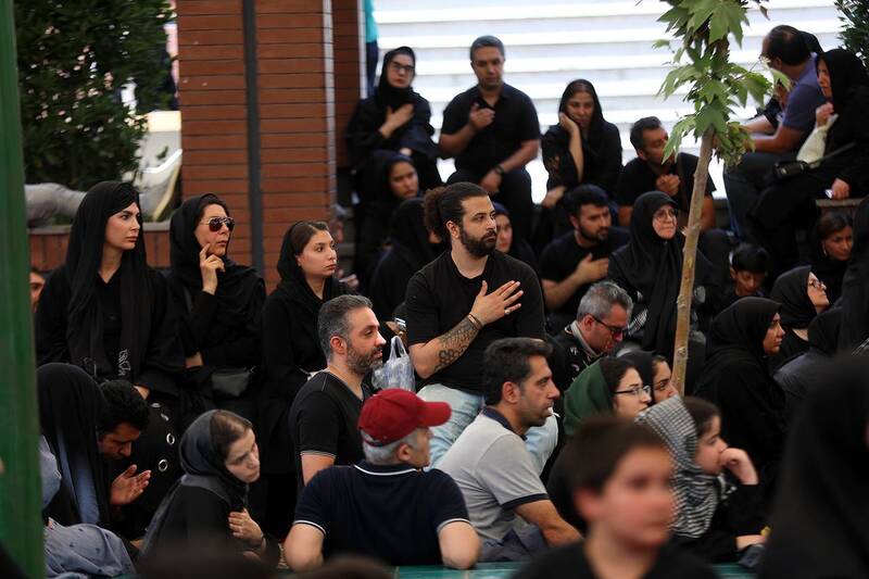 جمعیت استثنایی مردم در مجالس، محرم 1402 را بیادمانی کرد + عکس و فیلم 10