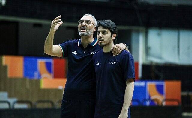 واکنش سرمربی تیم ملی بسکتبال به خط خوردن ستاره ایران