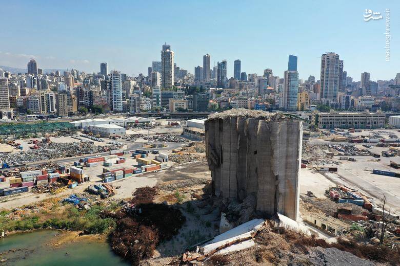نمایی از سیلوهای آسیب دیده غلات در انفجار بندر بیروت 
