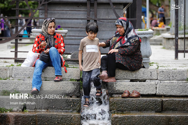 عکس/ فرار از گرما به آبشار گنجنامه همدان