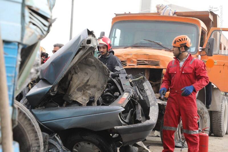 تصادف وحشتناک در مشهد؛ پژو له شد +عکس