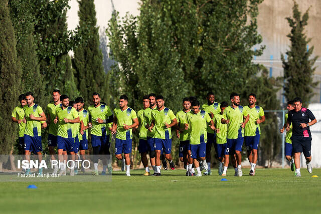 مصائب استقلال در آبادان