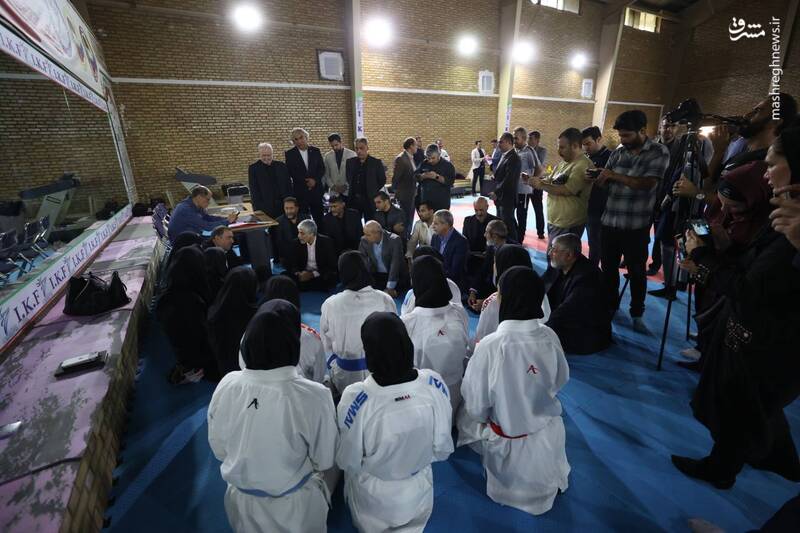 بازدید کیومرث هاشمی از اردوی تیم ملی کاراته +عکس