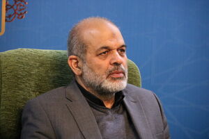 وزیر کشور به شیراز سفر کرد