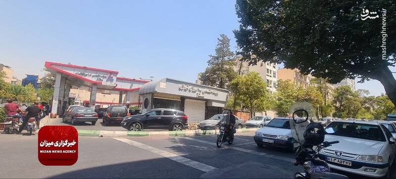 آنچه که این روزها در پمپبنزینها میگذرد؛ کارتهای محدود، نازلهای خراب و صفهای طولانی