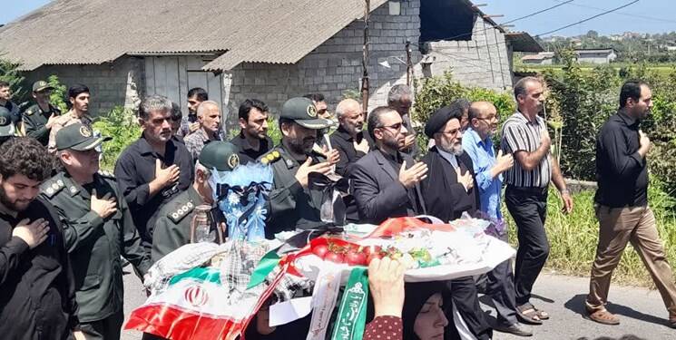 بدرقه با شکوه شهید مدافع امنیت در تنکابن+ عکس