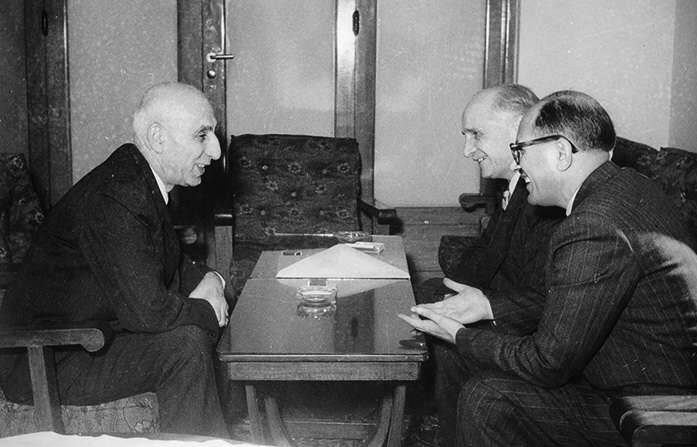 کودتای ۲۸ مرداد نتیجه رفاقت مصدق با آمریکا+عکس