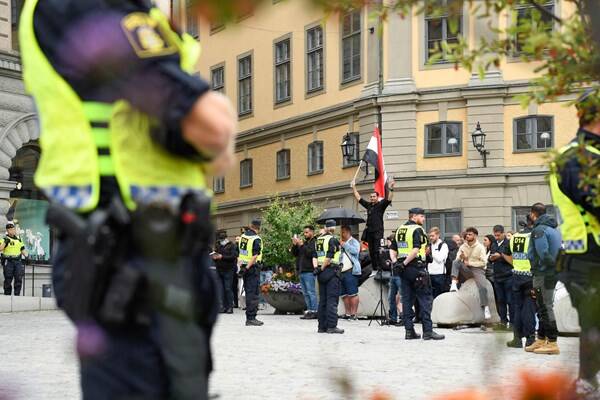 چرا غرب به حمایت از قرآنسوزی ادامه میدهد؟