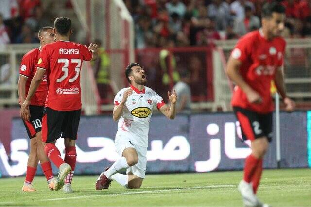 پورعلیگنجی: در پرسپولیس و استقلال دنبال هزار تومان و ۲ هزار تومان هستیم!