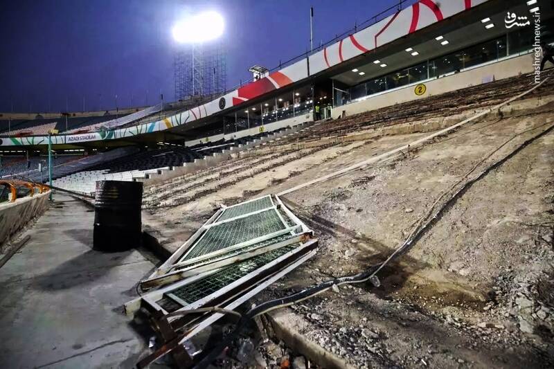 همه با فوتبال کِیف میکنند غیر از عاشقانش/ باز هم میلیونها هوادار پشت در آزادی ماندند