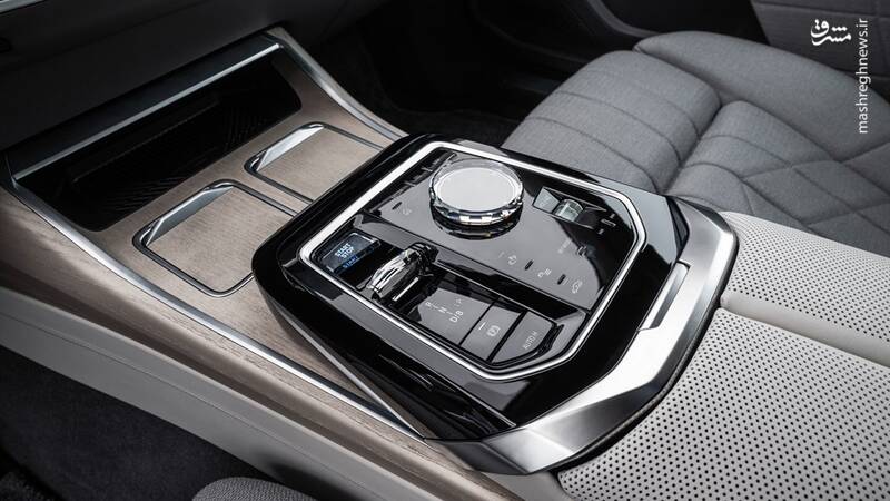 بامو تمام برقی آی۷ به ابهت یک اقیانوسپیما +عکس