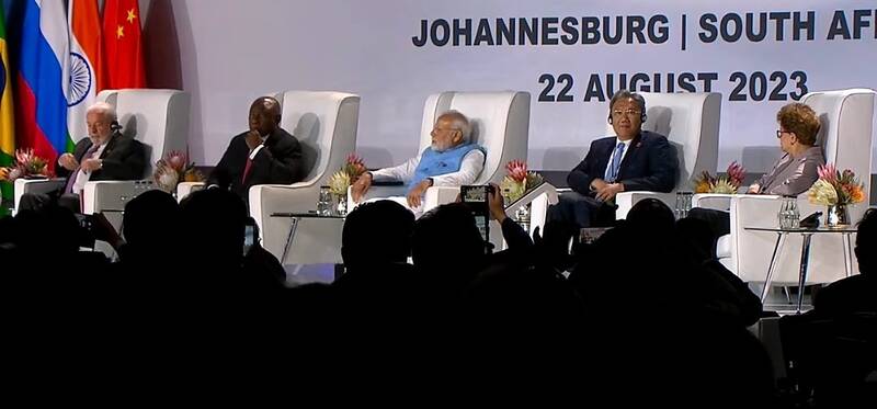 غیبت غیرمنتظره شی در نشست «بریکس»