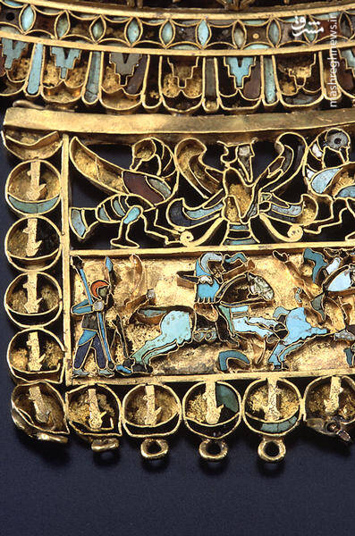 گردنبندی زرین از دوران هخامنشیان در ژاپن+ عکس