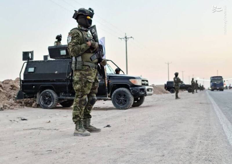 حشد الشعبی درحال تامین امنیت مسیرهای منتهی به مرزهای عراق +تصاویر