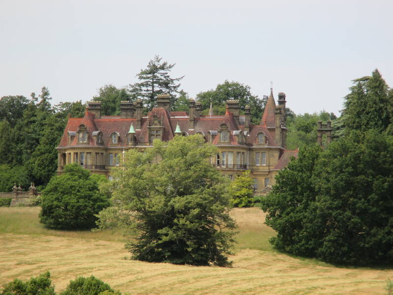 مروری بر زندگی و سوابق ابراهیم گلستان؛ از مستندسازی برای دولت فخیمه تا اقامت در قصر اختصاصی ساسکس / آیا پدرخوانده روشنفکران فیلمبردار تیم ضربت تیمور بختیار بود؟ + فیلم و عکس 5