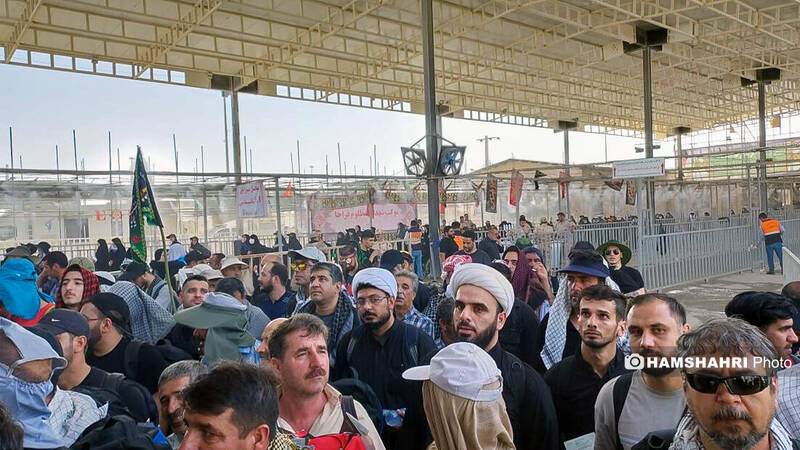 تردد زائران کربلا از مرز مهران
